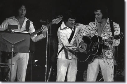 Duke Bardwell, Charlie Hodge and Elvis Presley : 1974
